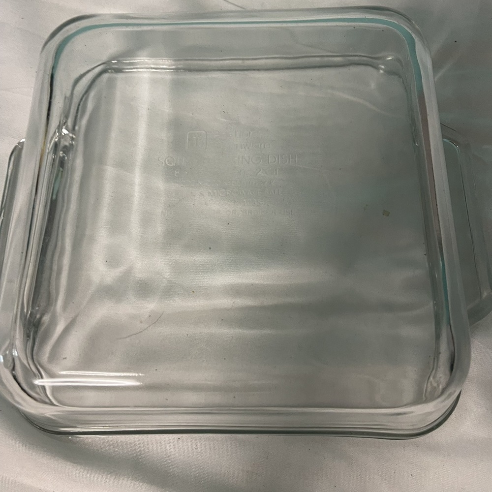 Anchor Hocking Ovenware Clear Glass (2QT) 8X8X 2.25" Baking Dish
